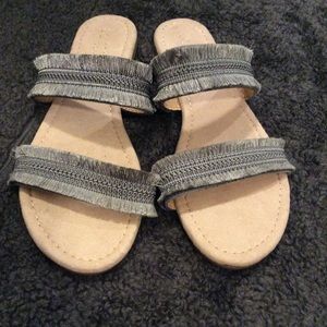 Women’s sandals